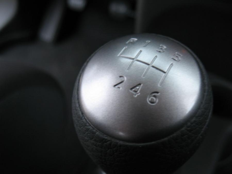 Детали интерьера Nissan Cube (Z12) 2009 года  (US) (фото 26 из 84)